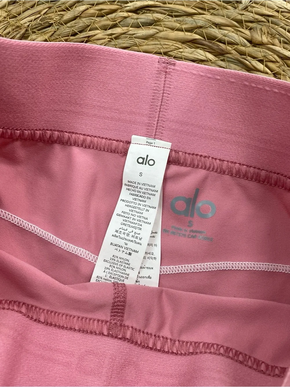 Alo Pink Seam Detail Sports Bra & Legging Set - Picture 7 of 10